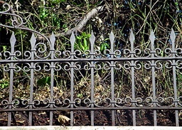 Fence (ခြံစည်းရိုး)