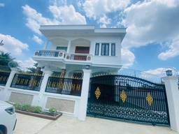 ဝန်းတံခါး